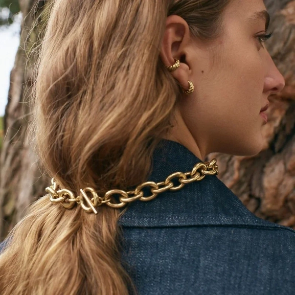Linea Earcuff Gold - Edblad - Snabb frakt & paketinslagning - Nordic Spectra