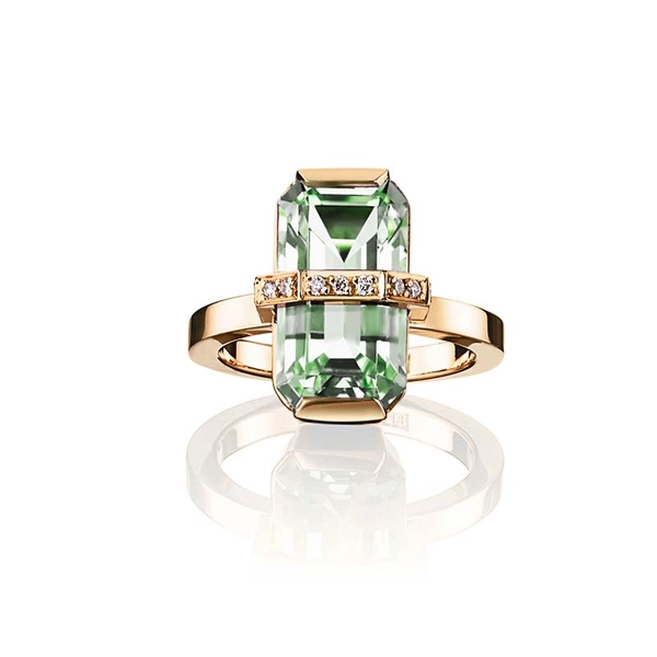 Little Bend Over Ring Green Quartz Gold - Efva Attling ringar - Snabb frakt & paketinslagning - Nordicspectra.se