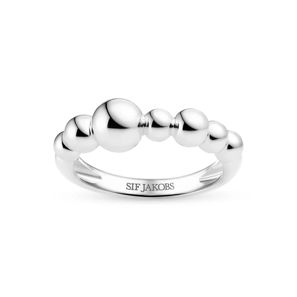 Bormio Ring i silver med mjuka volymer och stilren design