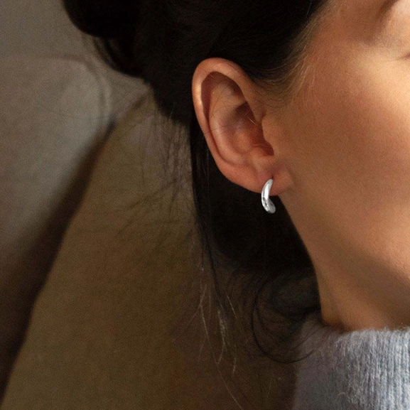 Nordic Light Studs - Drakenberg Sjölin Örhängen - Snabb frakt & paketinslagning - Nordicspectra.se