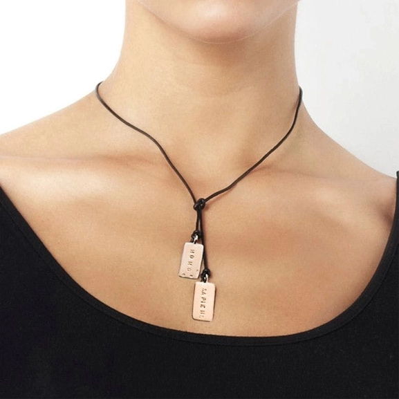 Homo Sapiens Necklace Gold - Efva Attling halsband - Snabb frakt & paketinslagning - Nordicspectra.se