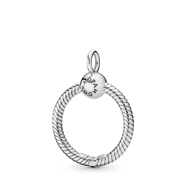 Pandora Moments Small O Pendant - PANDORA - Suuri valikoima & ilmainen lahjapaketointi - Nordicspectra.fi