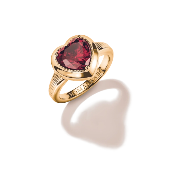 Rött Hjärta Elyndra Ring Guld från Thomas Sabo med hjärtformad röd zirkonia i förgyllt silver
