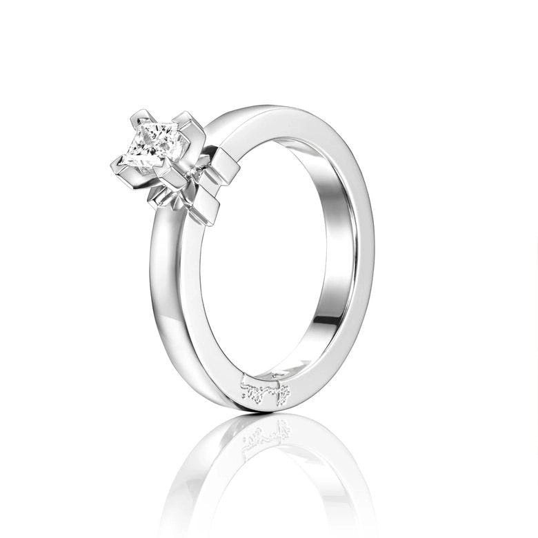 Efva Attling - Dolce Vita Princess Ring 0.30 ct White Gold