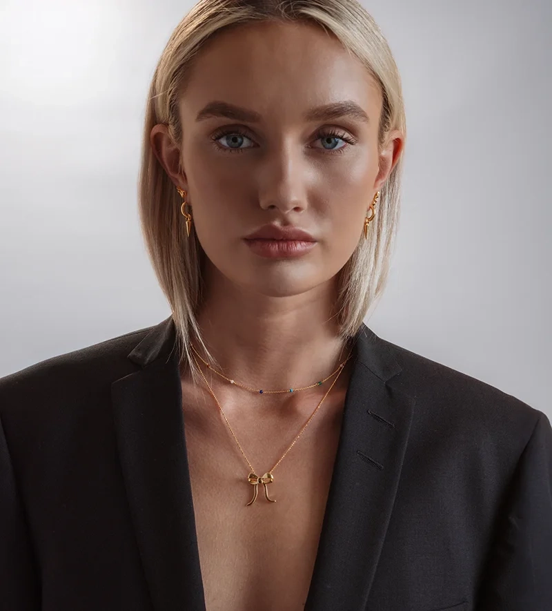 Santa Monica Necklace Gold - Syster P - Snabb leverans & Gratis paketinslagning - Nordic Spectra