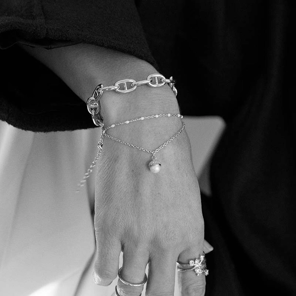 Pearl Bubble Bracelet Silver -CU Jewellery - Snabb frakt & paketinslagning - Nordicspectra.se