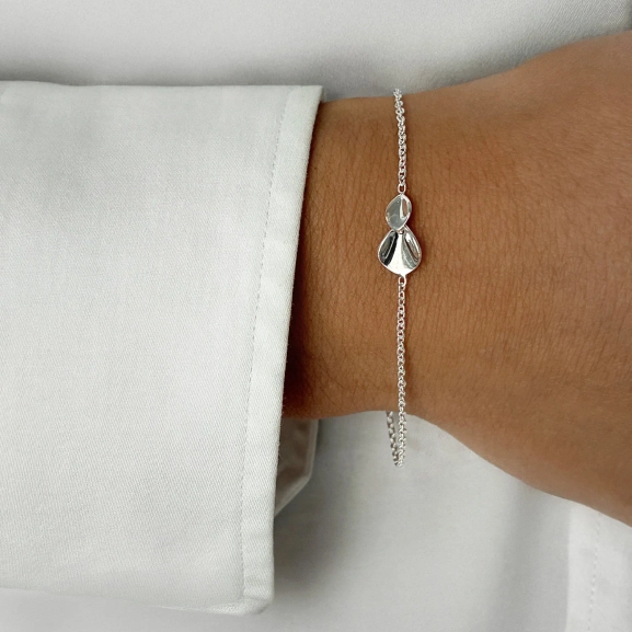 elegantti ja ajaton muotoilu.