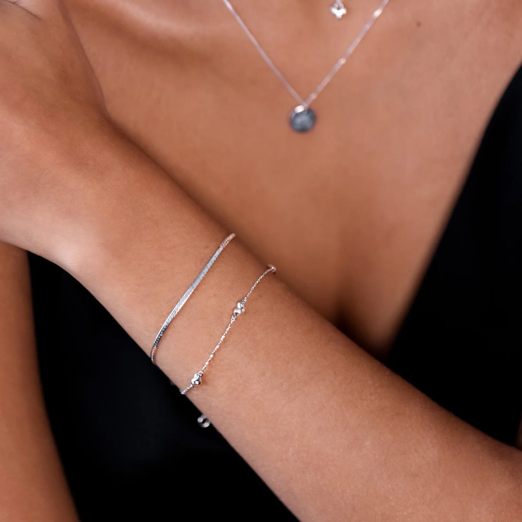 Herringbone Bracelet Silver - Syster P - Snabb leverans & Gratis paketinslagning - Nordic Spectra