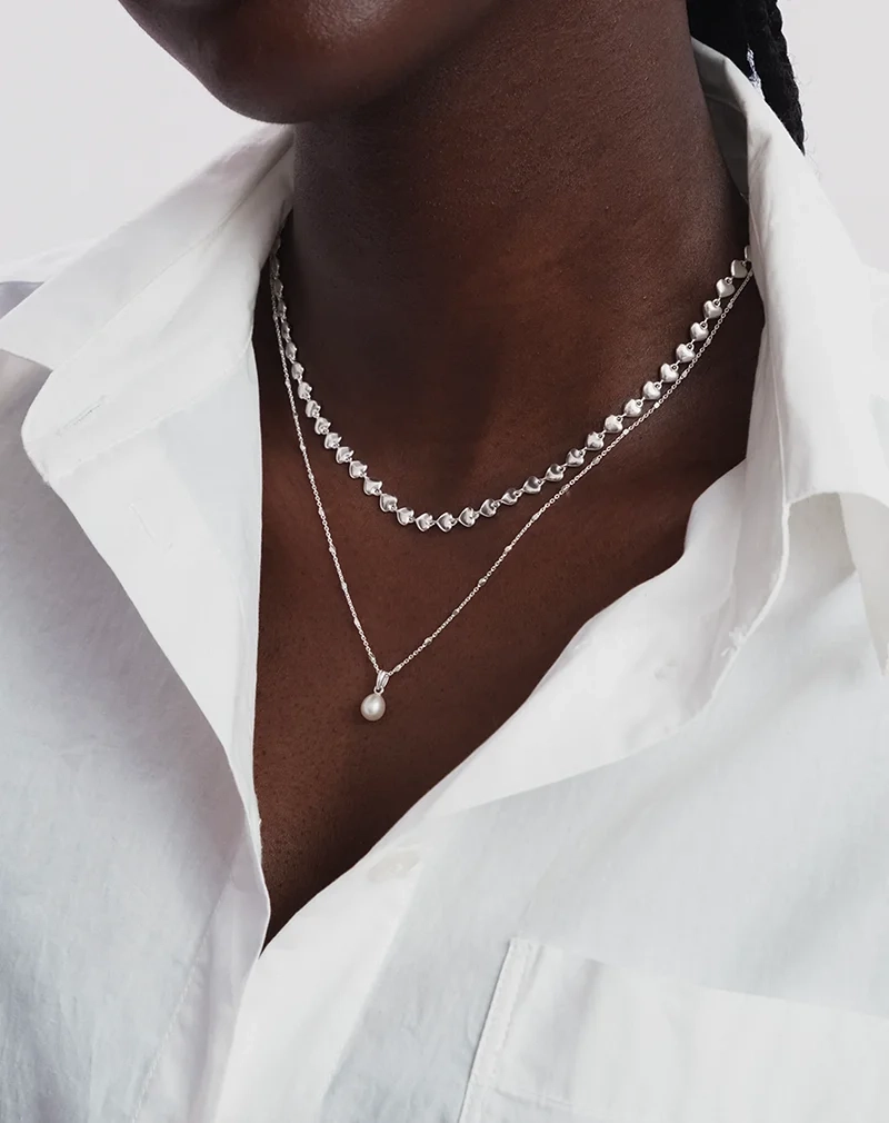 Treasure Single Pearl Necklace Silver - Syster P - Snabb leverans & Gratis paketinslagning - Nordic Spectra