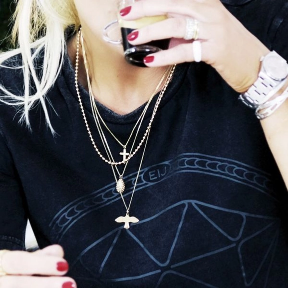 Branch Cross Necklace Gold - Emma Israelsson - Suuri valikoima & ilmainen lahjapaketointi - Nordicspectra.fi