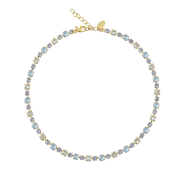 Guldpläterat Calanthe-halsband med ljusblå Swarovski-kristall från Caroline Svedbom