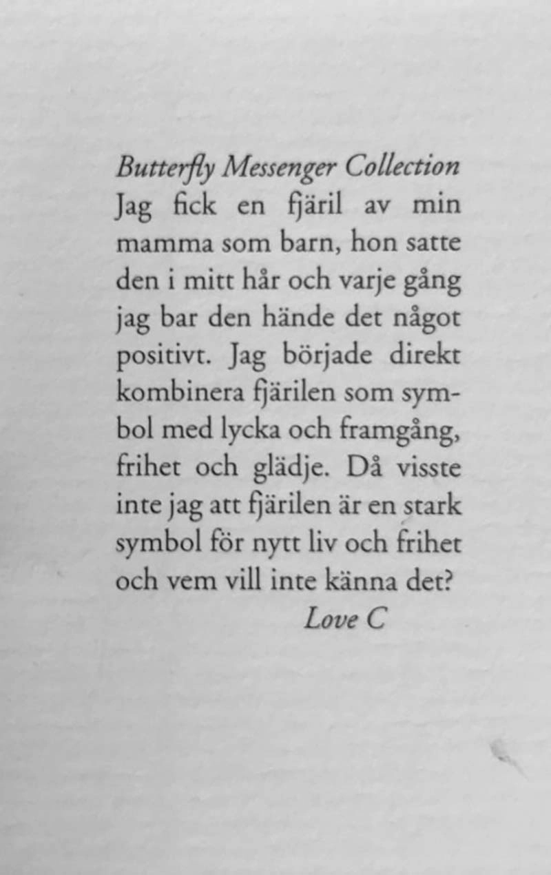 Petite Papillion Korvakorut Kulta - Carolina Gynning - Suuri valikoima & ilmainen lahjapaketointi - Nordicspectra.fi