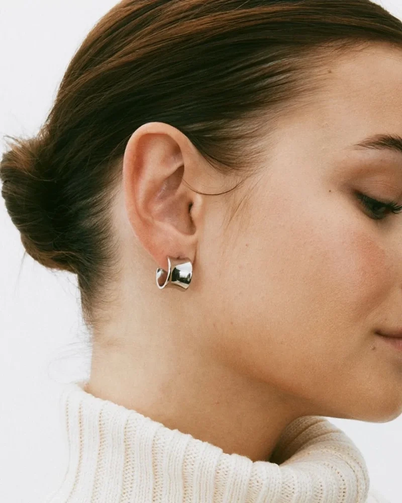 11 mm breda och 15 mm i diameter