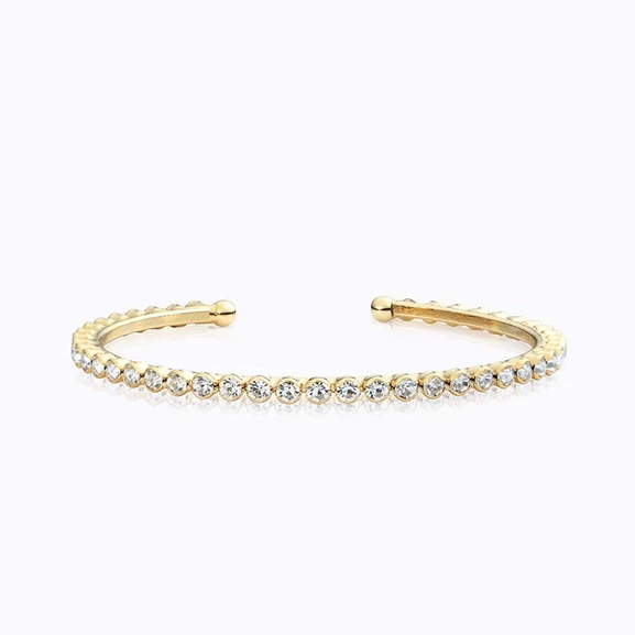 Siri Bangle Gold Crystal - Caroline Svedbom - Snabb frakt & paketinslagning - Nordicspectra.se