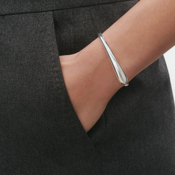 GJ_SS25_ECOM_SHOOT_MERCY_BRACELET_20000082 (2)