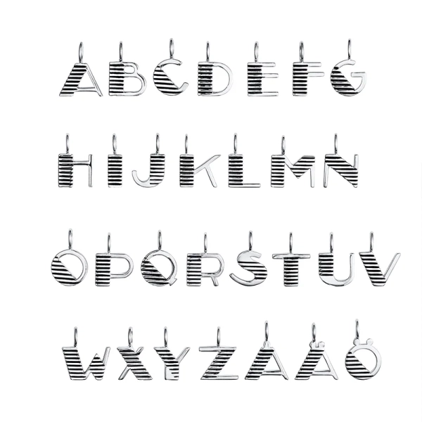 Efva Attlingin hopeinen Love Letter Charm