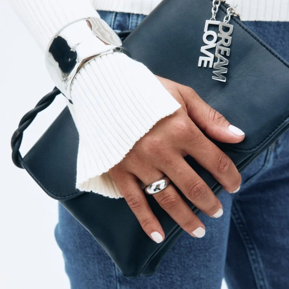 elegant accessoar med drömfångardesign