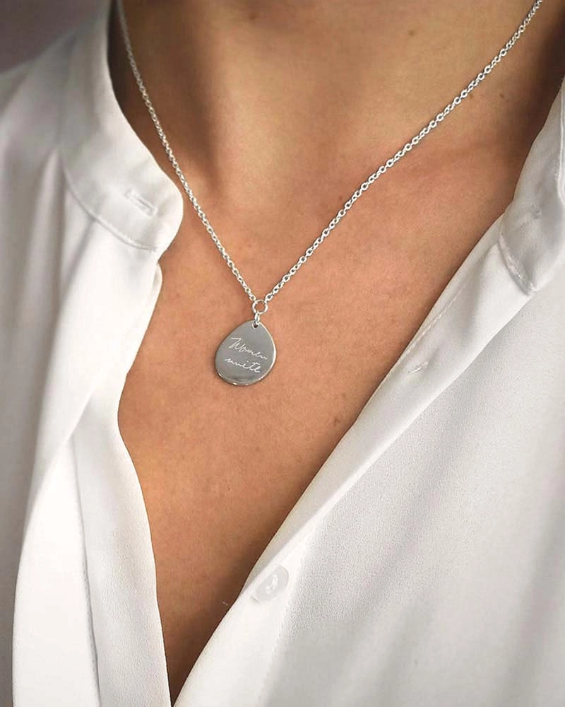 Women Unite Necklace Short - Drakenberg Sjölin Halsband - Snabb frakt & paketinslagning - Nordicspectra.se