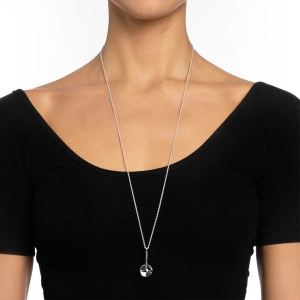 Amor Fati Globe Pendant - Crystal Quartz - Efva Attling halsband - Snabb frakt & paketinslagning - Nordicspectra.se