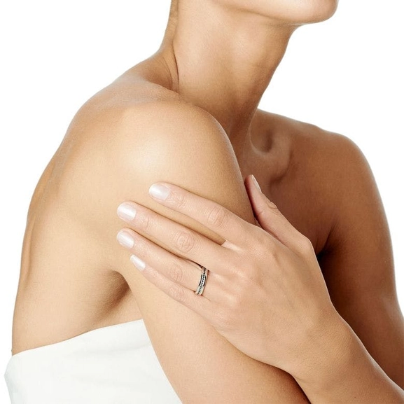 4 1/2 & Black Stars Ring - Efva Attling ringar - Snabb frakt & paketinslagning - Nordicspectra.se