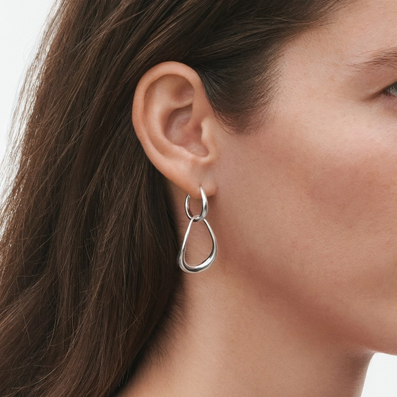GJ_SS25_ECOM_SHOOT_OFFSPRING_EARRING_10012754_Close-up