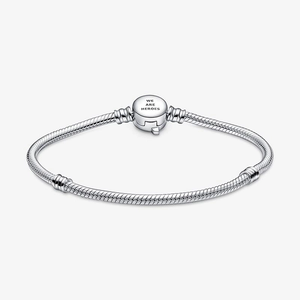 Pandora Moments Marvel The Avengers Logo-Verschluss Schlangen-Gliederarmband von PANDORA, Schneller Versand - Nordicspectra.de