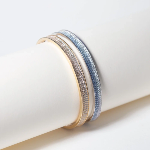 Felline Concavo Bangle Guld från Sif Jakobs