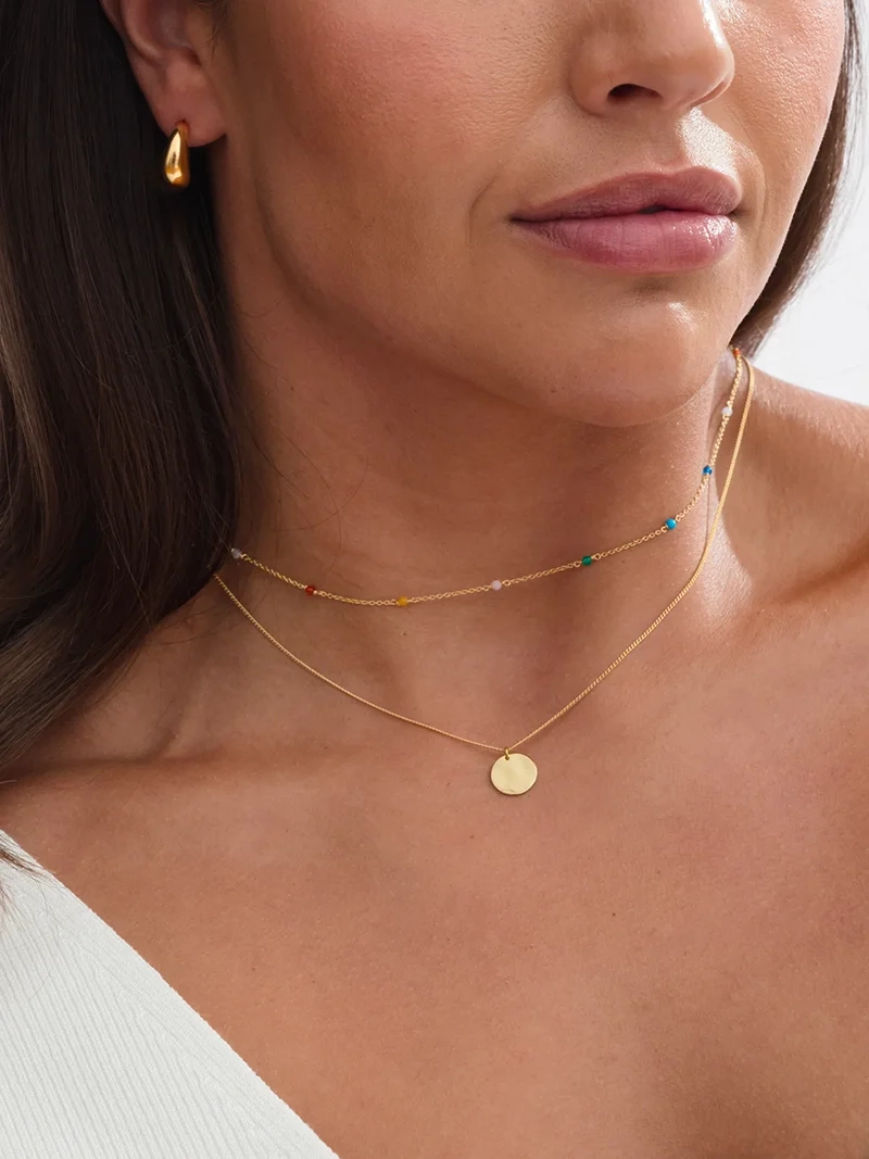 Santa Monica Necklace Gold - Syster P - Snabb leverans & Gratis paketinslagning - Nordic Spectra
