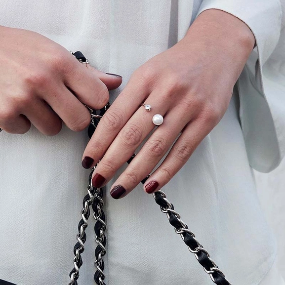 Luna Ring Steel - Edblad - Snabb frakt & paketinslagning - Nordicspectra.se