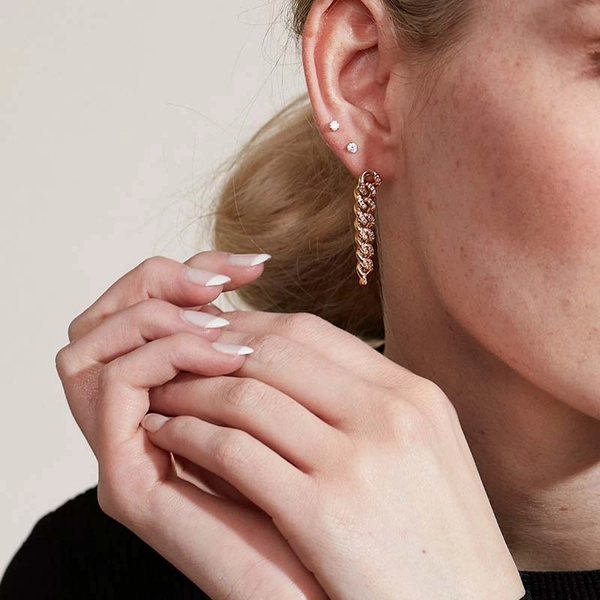 Sonata Pavé Earrings Gold - Edblad - Snabb frakt & paketinslagning - Nordicspectra.se