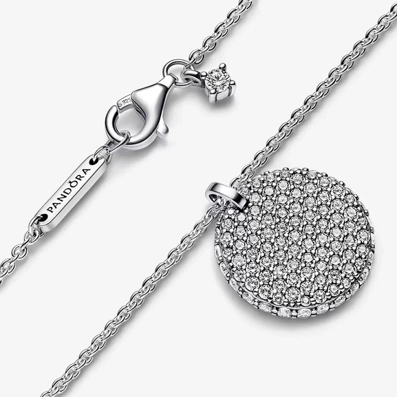 Pandora Timeless Pavéprydda Halsband med Hängsmycke - PANDORA - Snabb frakt & paketinslagning - Nordic Spectra