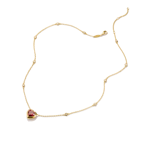 vita zirkonior och 18K guldpläterad kedja.