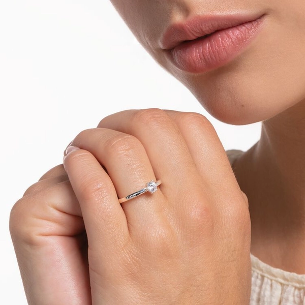 Sormus Hopea - Thomas Sabo - Suuri valikoima & ilmainen lahjapaketointi - Nordicspectra.fi