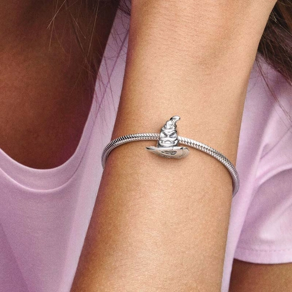 Harry Potter Sorteringshatten Berlock - PANDORA - Snabb frakt & paketinslagning - Nordicspectra.se