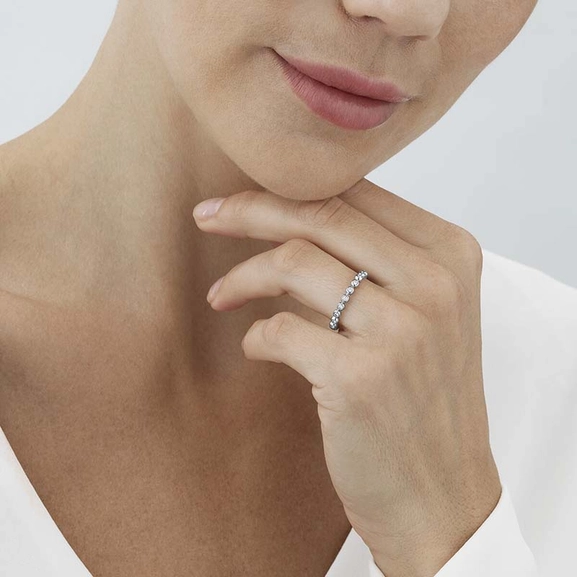 Aurora Ring Vitguld med Diamanter 0.28 ct - Georg Jensen ringar - Snabb frakt & paketinslagning - Nordicspectra.se