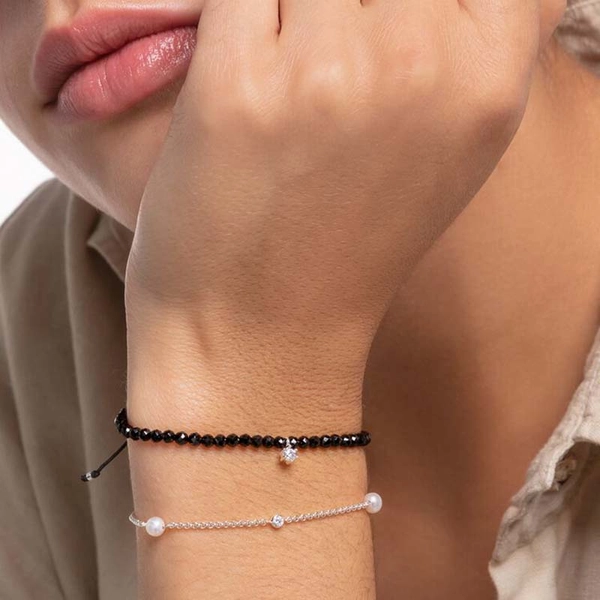 Helmi Rannekoru Musta - Thomas Sabo - Suuri valikoima & ilmainen lahjapaketointi - Nordicspectra.fi