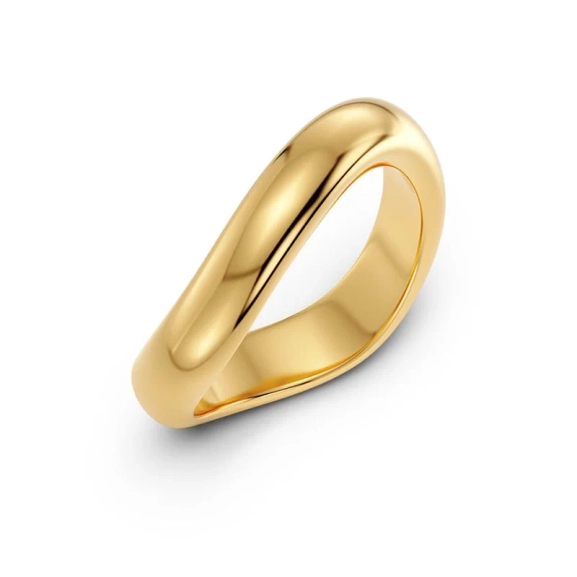 Guldring från Edblad med skulptural design