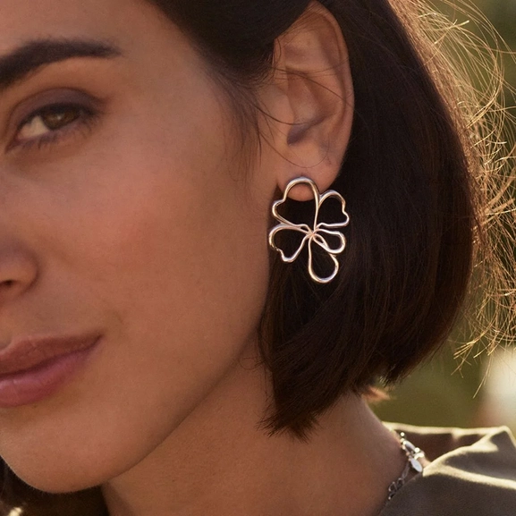 Poppy Studs M Steel - Edblad - Snabb frakt & paketinslagning - Nordic Spectra