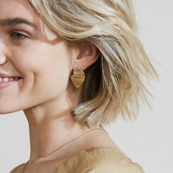 Ripples Studs L Gold - Edblad - Snabb frakt & paketinslagning - Nordic Spectra