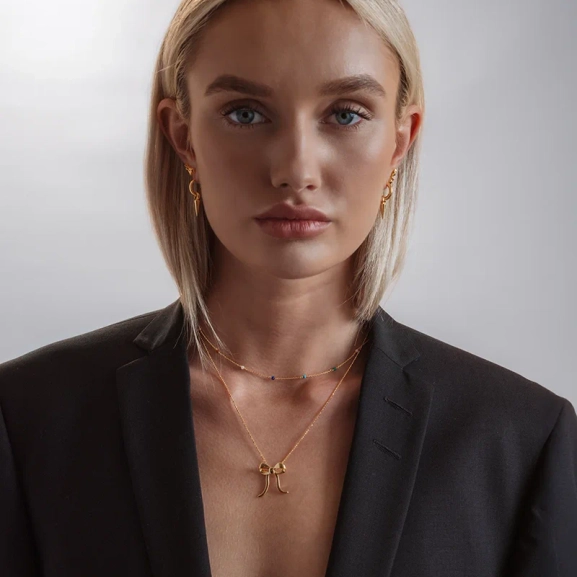 Santa Monica Necklace Gold - Syster P - Snabb leverans & Gratis paketinslagning - Nordic Spectra