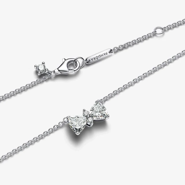 Glittrande Rosett Halsband - PANDORA - 1-2 dagar leverans - Gratis paketinslagning