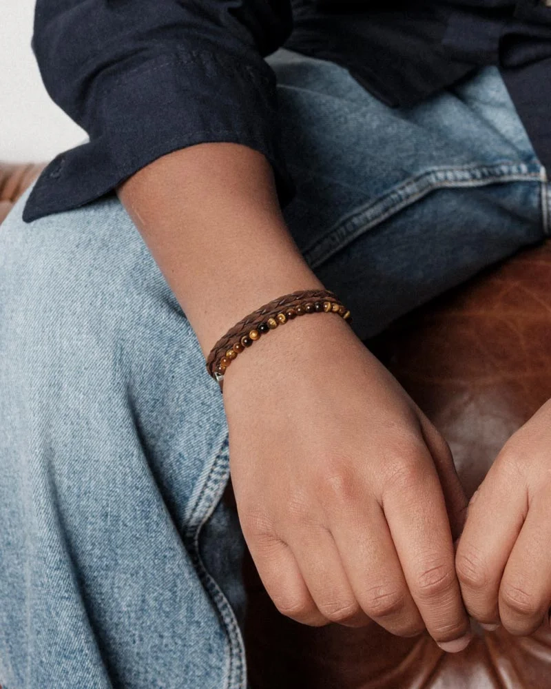 Young HUGO Armband Brunt - AROCK - Smycken för barn & tonåring - Nordic Spectra