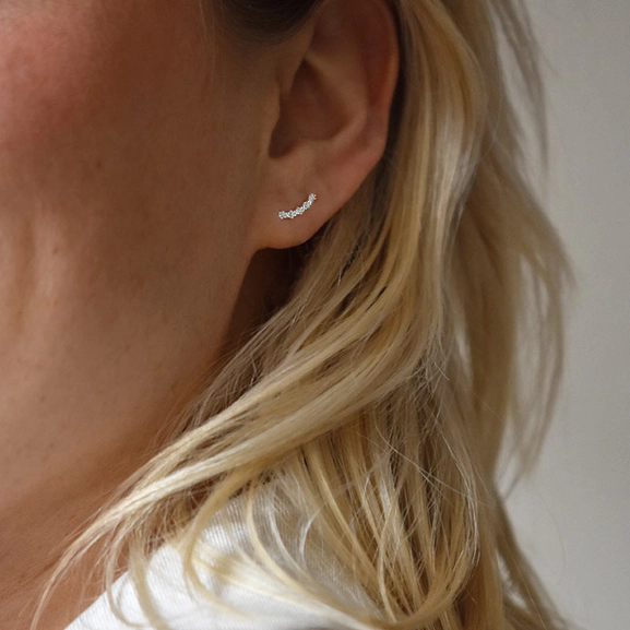 Diamond Sky Fall Studs - Drakenberg/Sjölin Örhängen- Snabb leverans & paketinslagning - Nordic Spectra