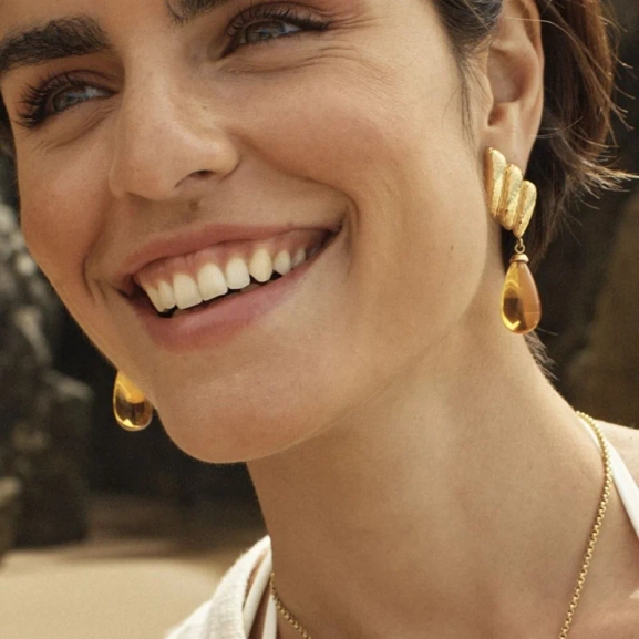 Cali Earrings Amber Gold - Edblad - Snabb frakt & paketinslagning - Nordic Spectra