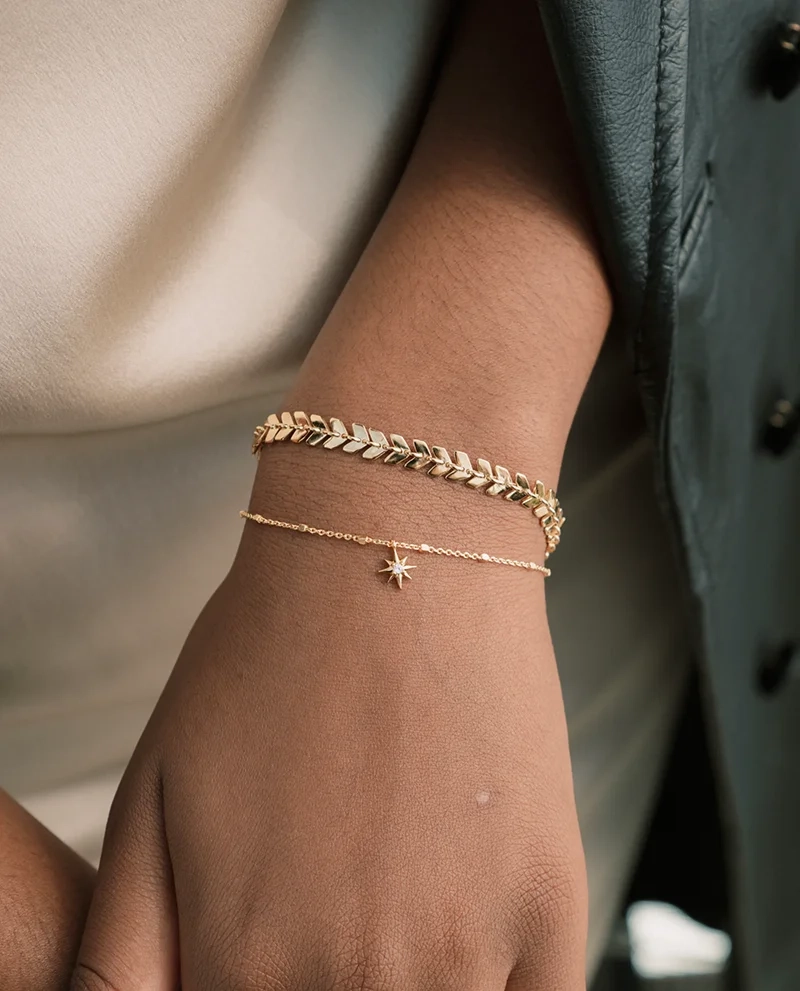 Layers Olivia Bracelet Gold - Syster P - Snabb leverans & Gratis paketinslagning - Nordic Spectra