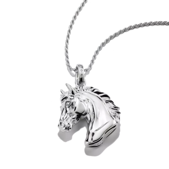 Hästhuvud Elyndra Halsband från Thomas Sabo i silver med detaljerad man och gnistrande zirkoniaögon.