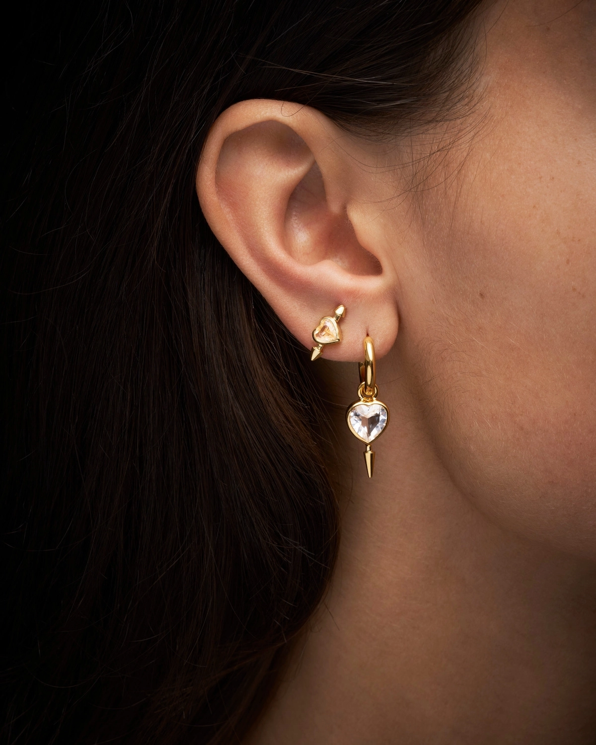 Single Love Faceted Earring Clear Quartz Gold med bergkristall och 18K guldpläterat silver
