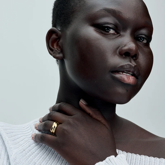 Organisch Geformter Breiter Offener Armreif - PANDORA - Nordic Spectra