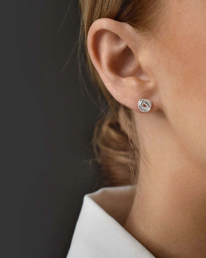 Unity Drop Studs - Drakenberg Sjölin Örhängen - Snabb frakt & paketinslagning - Nordicspectra.se