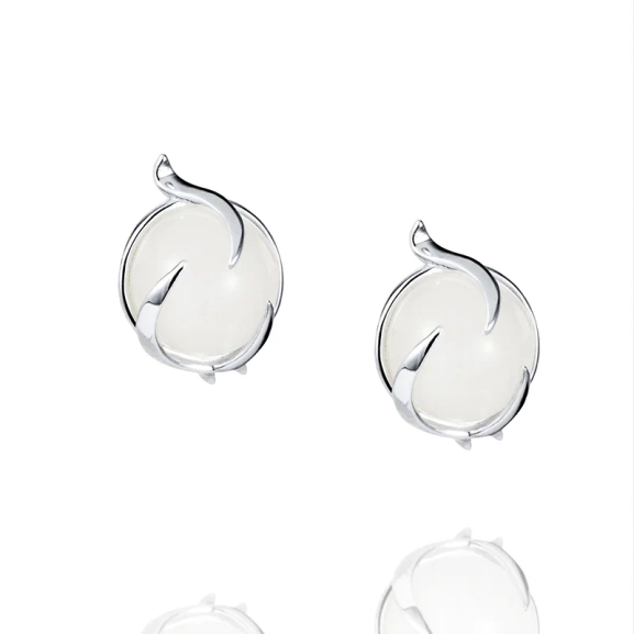 Frö-Ohr in Silber mit weichem Mondstein